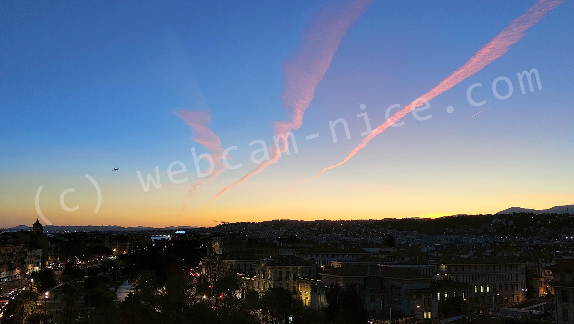 Images de Nice sur la Coulée verte, Boulevard Jean Jaurès, Vieux Nice, Garibaldi, promenade du Paillon, Collines Niçoises, Mont Boron, Observatoire, Théâtre de Nice, Acropolis, Sunset, travaux nouvelle coulée verte, théâtre