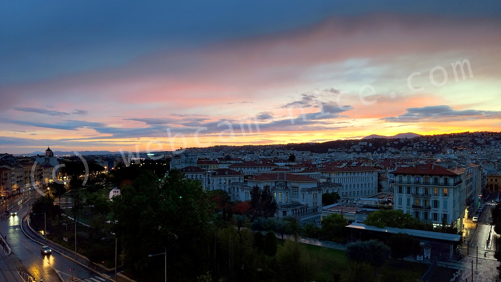 Images de Nice sur la Coulée verte, Boulevard Jean Jaurès, Vieux Nice, Garibaldi, promenade du Paillon, Collines Niçoises, Mont Boron, Observatoire, Théâtre de Nice, Acropolis, Sunset, travaux nouvelle coulée verte, théâtre