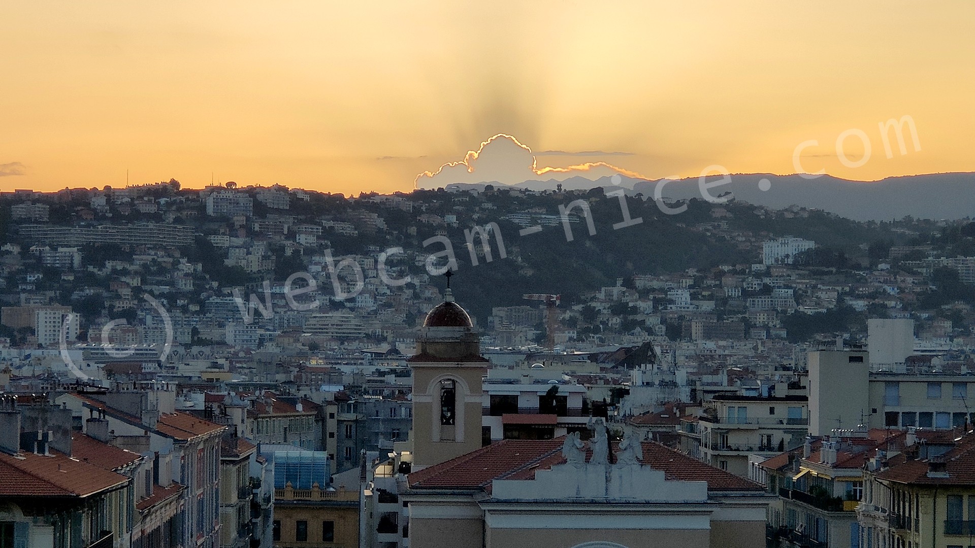 Images de Nice sur la Coulée verte, Boulevard Jean Jaurès, Vieux Nice, Garibaldi, promenade du Paillon, Collines Niçoises, Mont Boron, Observatoire, Théâtre de Nice, Acropolis, Sunset, travaux nouvelle coulée verte, théâtre